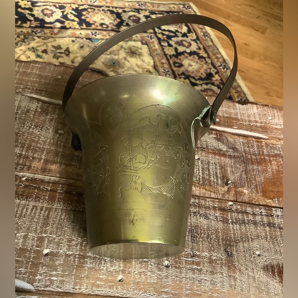 Mid-Century Retro Vintage Solid Brass Decor Collectible - Picture 3 of 5